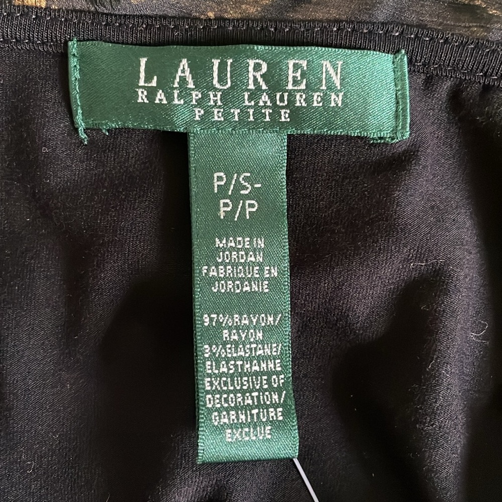 New- Laurens top woman Sz S-pt (1016)